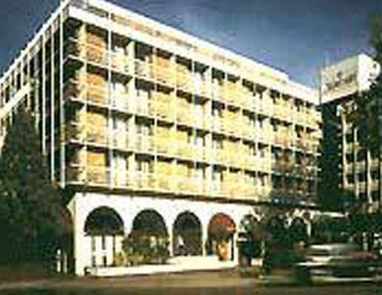 Marriott Regents Park Hotel